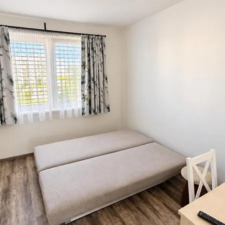 Komfortny Pri Centre S Parkovanim Апартаменты